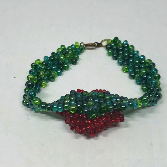 Fashion Jewelry Poinsettia Beaded Bracelet Red And Green 7" - Picture 3 of 3